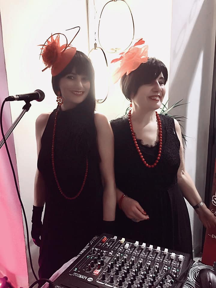 Sweet & Sour il duo canoro specializzato in feste a tema